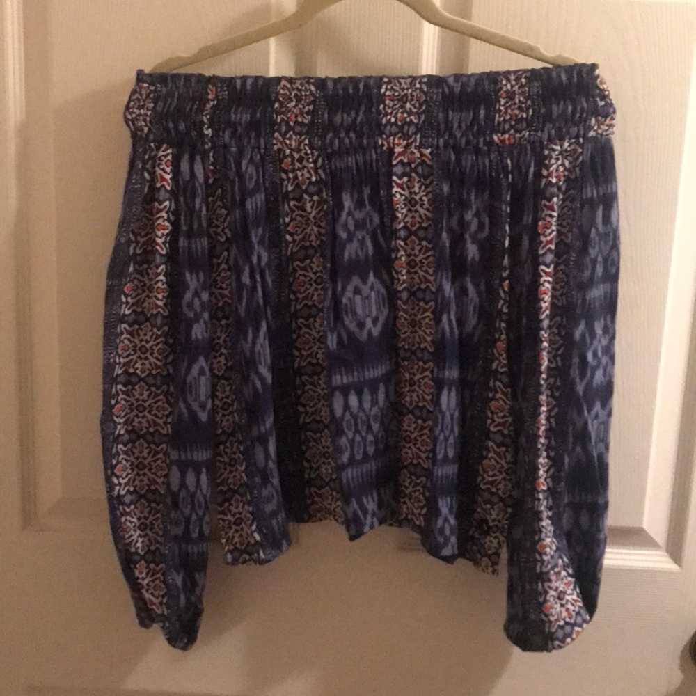 HOLLISTER Off-the-Shoulder Peasant Top